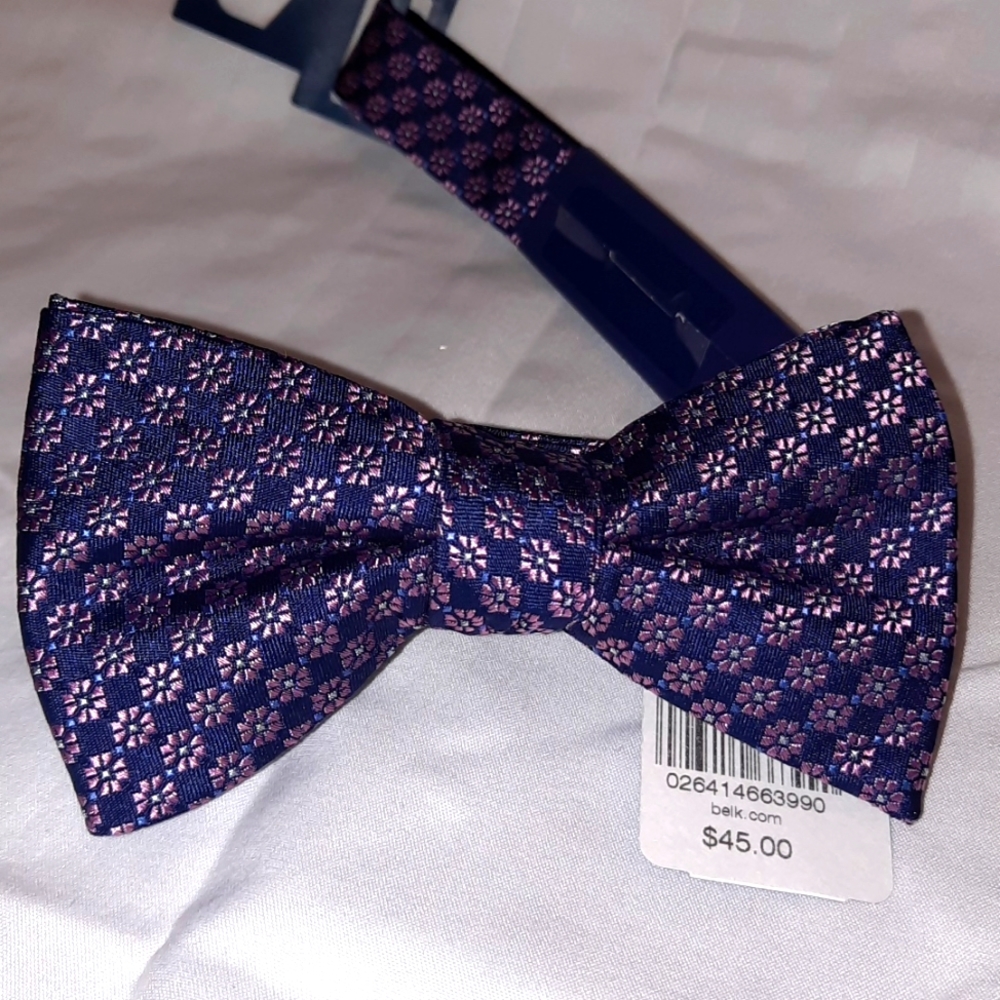 NWT Saddlebred Navy & Pink Bowtie